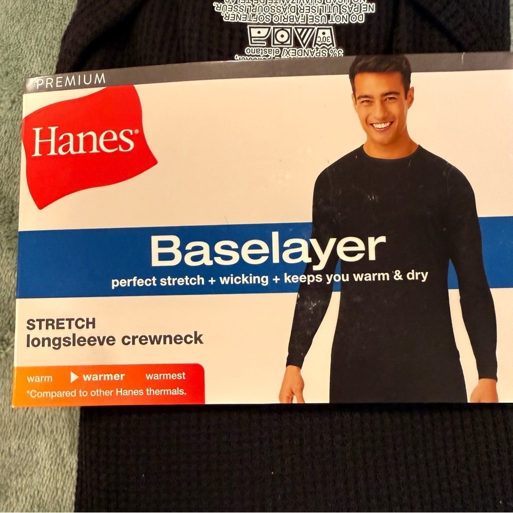 Hanes Baselayer Stretch Longsleeve Crewneck - Black small